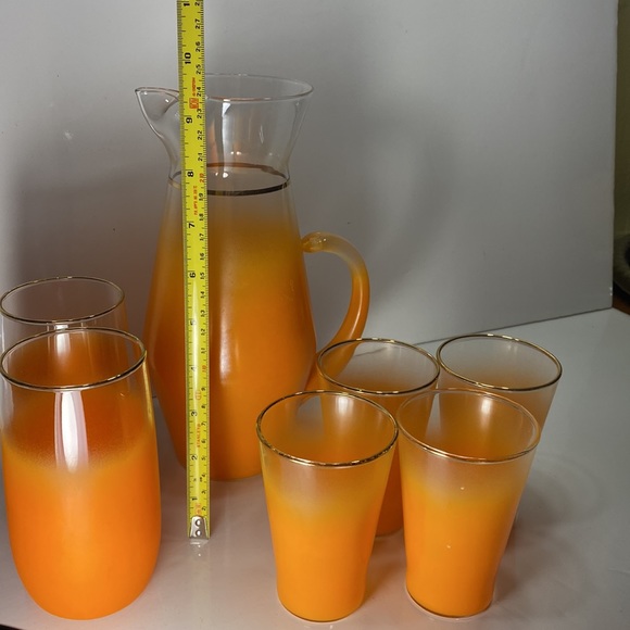 Blendo Orange Cocktail Pitcher and 6 Orange Glasses Mid Century Barware - Picture 8 of 11